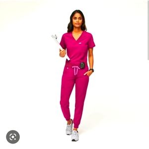 Figs Dark Magenta size M set